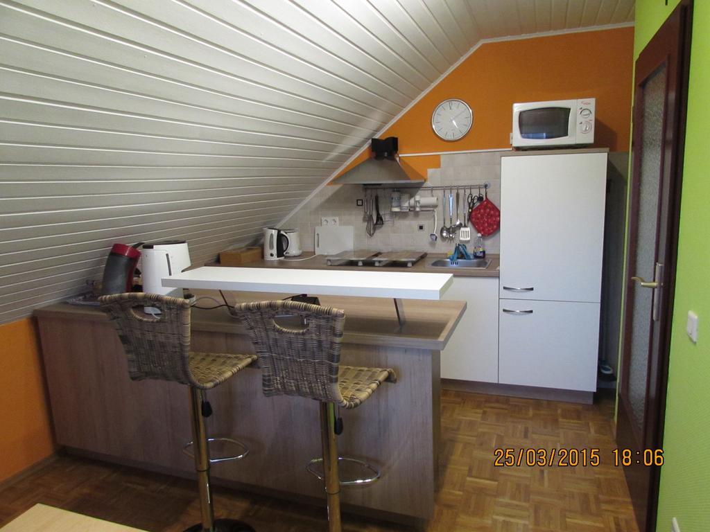 Eifel-Landhaus Ferienwohnungen "Em Gardestueffje" Mechernich Pokoj fotografie